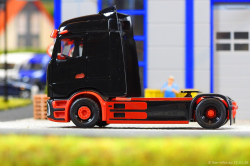 20260221-IMB-eActros-schwarz-rot-01010