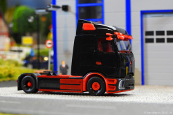 20260221-IMB-eActros-schwarz-rot-01027