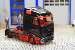 20260221-IMB-eActros-schwarz-rot-01029