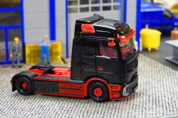 20260221-IMB-eActros-schwarz-rot-01033
