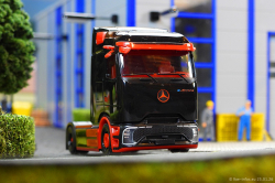 20260221-IMB-eActros-schwarz-rot-01037