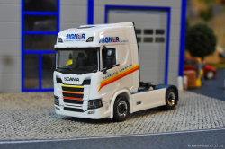 20251107-Aigner-00054