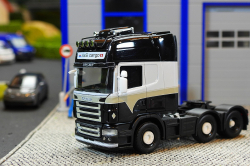 20251130-A-S-Cargo-00059