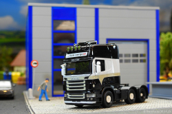 20251130-A-S-Cargo-00060