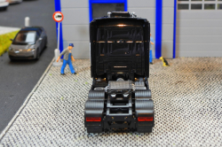 20251130-A-S-Cargo-00071