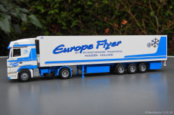 20250111-Europe-Flyer-00075