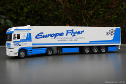 20250111-Europe-Flyer-00240