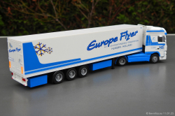 20250111-Europe-Flyer-00263