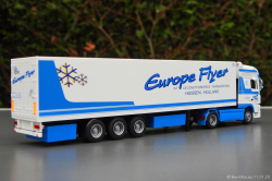 20250111-Europe-Flyer-00271