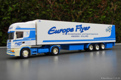 20250111-Europe-Flyer-00300