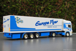 20250111-Europe-Flyer-00318