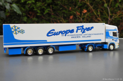 20250111-Europe-Flyer-00325