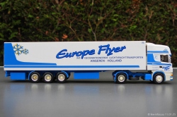 20250111-Europe-Flyer-00327