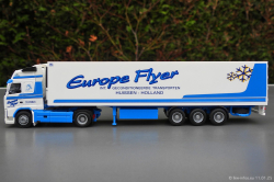 20250111-Europe-Flyer-00354