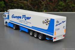 20250111-Europe-Flyer-00360