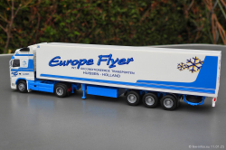 20250111-Europe-Flyer-00364