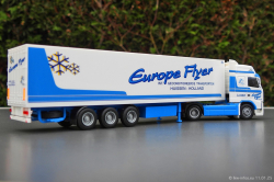 20250111-Europe-Flyer-00369