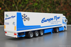 20250111-Europe-Flyer-00374