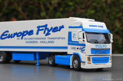 20250111-Europe-Flyer-00383