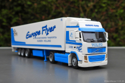 20250111-Europe-Flyer-00388