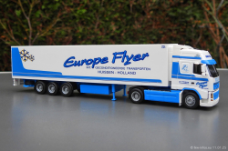 20250111-Europe-Flyer-00392