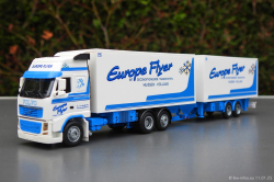 20250111-Europe-Flyer-00403