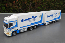 20250111-Europe-Flyer-00462