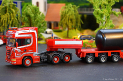 20251128-Give-Svaergods-00006