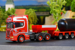 20251128-Give-Svaergods-00013