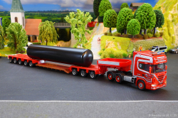 20251128-Give-Svaergods-00044