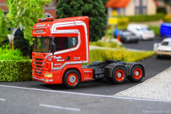 20251128-Give-Svaergods-00148