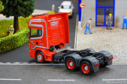 20251128-Give-Svaergods-00154