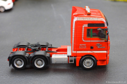 20251128-Give-Svaergods-00260