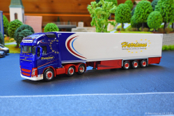 20251024-Harrisons-00006