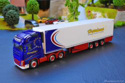 20251024-Harrisons-00011