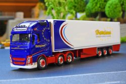 20251024-Harrisons-00014