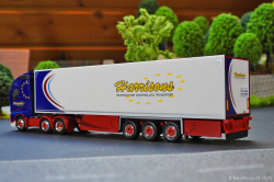 20251024-Harrisons-00026