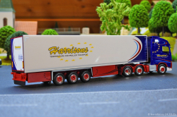 20251024-Harrisons-00032