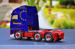 20251024-Harrisons-00065