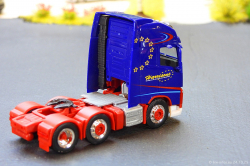 20251024-Harrisons-00069