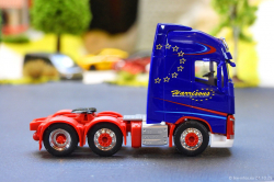 20251024-Harrisons-00074