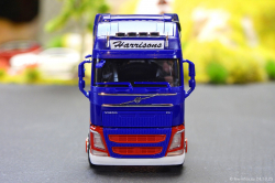 20251024-Harrisons-00080