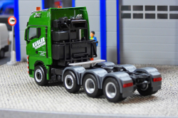 20251112-Kuebler-00009