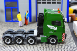 20251112-Kuebler-00020