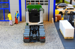 20251112-Kuebler-00193