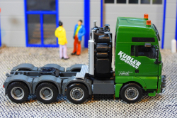 20251112-Kuebler-00199