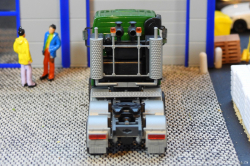 20251112-Kuebler-00220