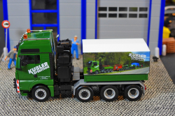 20251114-Kuebler-00111