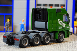 20251114-Kuebler-00241