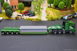 20251114-Kuebler-00299